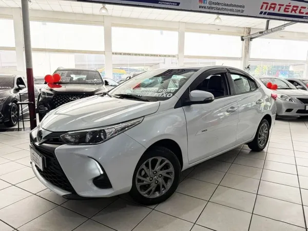 YARIS 1.5 16V SEDAN XS MULTIDRIVE