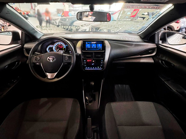 YARIS 1.5 XL
