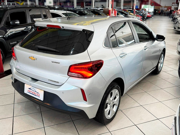 ONIX 1.0 TURBO PREMIER
