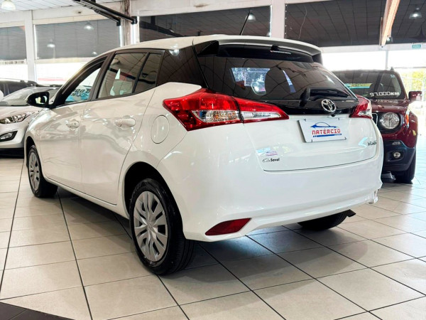 YARIS 1.5 XL