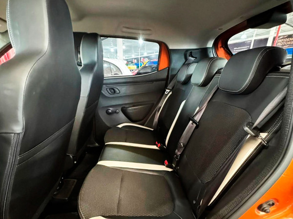 Kwid 1.0 12V SCE INTENSE