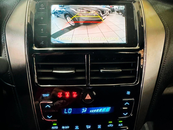YARIS 1.5 XL