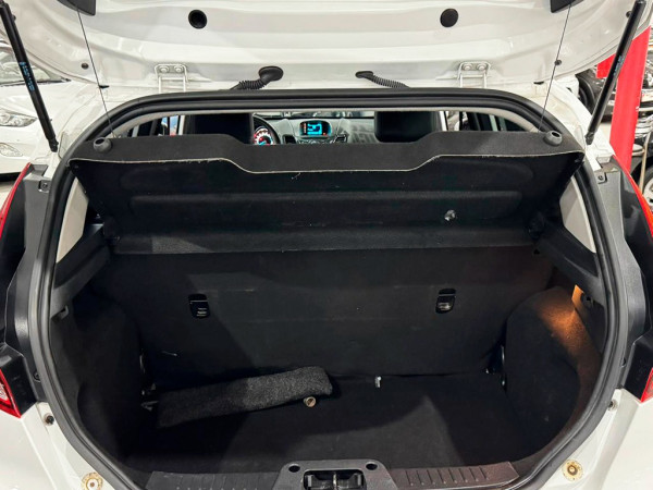 FIESTA 1.6 TITANIUM HATCH 16V
