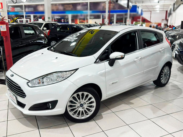 FIESTA 1.6 TITANIUM HATCH 16V