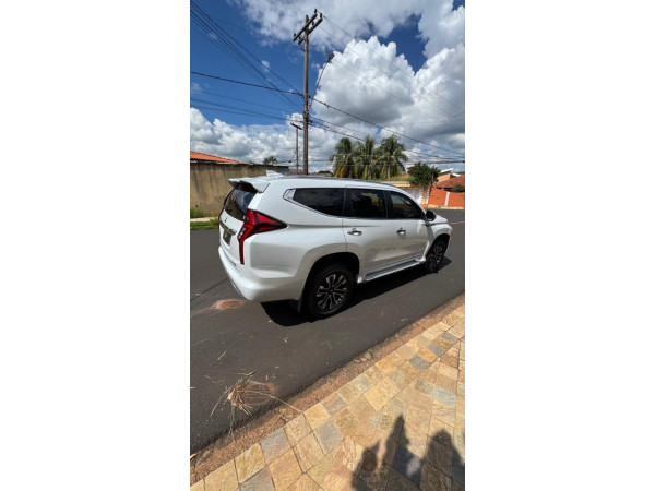 MITSUBISHI Pajero Sport 2.4 16V 4P MIVEC HPE-S AWD TURBO DIESEL AUTOMÁTICO