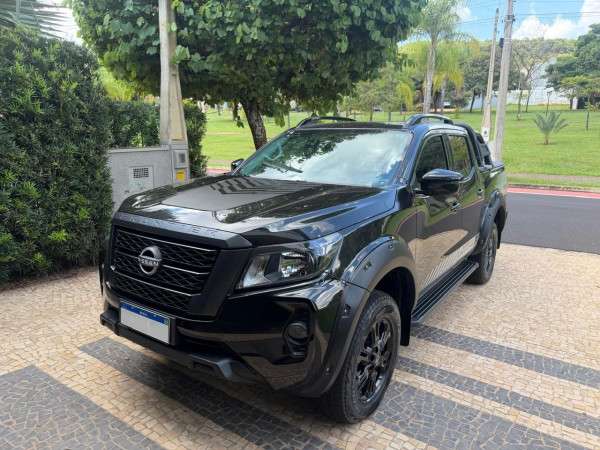 NISSAN Frontier 2.3 ATTACK CABINE DUPLA 4X4 BI-TURBO DIESEL AUTOMÁTICO