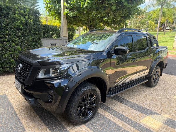 NISSAN Frontier 2.3 ATTACK CABINE DUPLA 4X4 BI-TURBO DIESEL AUTOMÁTICO