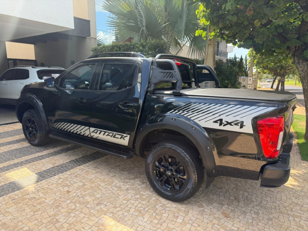 NISSAN Frontier 2.3 ATTACK CABINE DUPLA 4X4 BI-TURBO DIESEL AUTOMÁTICO