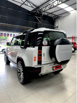 Defender 110 2.0 16V 4P P300 HSE AWD AUTOMÁTICO