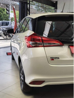 TOYOTA Yaris Hatch 1.5 16V 4P FLEX XS CONNECT MULTIDRIVE AUTOMÁTICO CVT