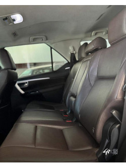 Hilux SW4 2.8 16V 4P SRX 4X4 7 LUGARES TURBO DIESEL AUTOMÁTICO
