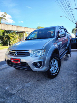 L 200 Triton 3.2 16V HPE 4X4 CABINE DUPLA TURBO DIESEL INTERCOOLER