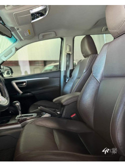 Hilux SW4 2.8 16V 4P SRX 4X4 7 LUGARES TURBO DIESEL AUTOMÁTICO