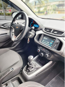 Onix Hatch 1.4 4P FLEX LT