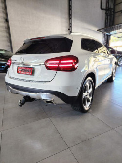 GLA 200 1.6 16V 4P FLEX CGI STYLE TURBO AUTOMÁTICO