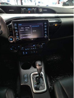 TOYOTA Hilux Caminhonete 2.8 16V SRX 4X4 DIESEL CABINE DUPLA AUTOMÁTICO