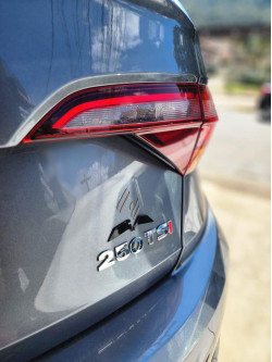 Jetta 1.4 4P 250 TSI R-LINE AUTOMÁTICO