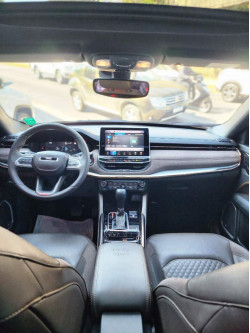 Commander 1.3 16V 4P FLEX T270 OVERLAND TURBO AUTOMÁTICO