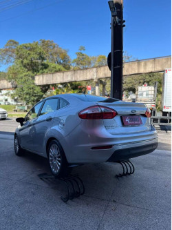 Fiesta Sedan 1.6 4P FLEX SE PLUS POWERSHIFT AUTOMÁTICO