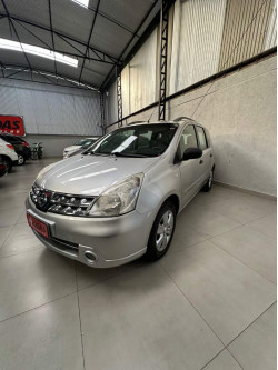Livina 1.6 16V FLEX NIGHT&DAY