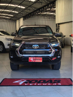 TOYOTA Hilux Caminhonete 2.8 16V SRX 4X4 DIESEL CABINE DUPLA AUTOMÁTICO