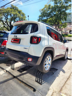 Renegade 1.8 16V 4P FLEX LONGITUDE AUTOMÁTICO