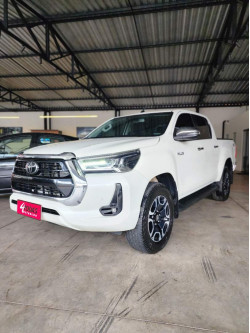 Hilux Caminhonete 2.8 16V SRX 4X4 DIESEL CABINE DUPLA AUTOMÁTICO