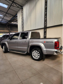 Amarok 2.0 16V 4X4 CABINE DUPLA HIGHLINE TURBO INTERCOOLER AUTOMÁTICO