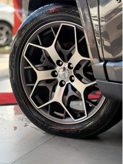 JEEP Commander 1.3 16V 4P FLEX T270 OVERLAND TURBO AUTOMÁTICO