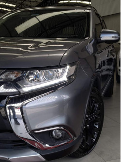 MITSUBISHI Outlander 2.0 16V 4P AUTOMÁTICO