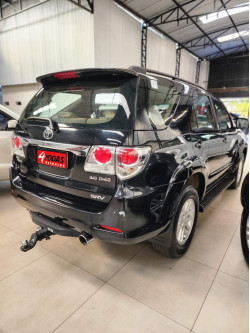 Hilux SW4 3.0 16V 4P SRV 4X4 7 LUGARES TURBO DIESEL AUTOMÁTICO