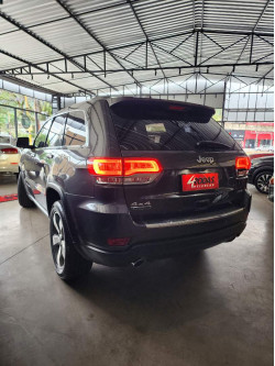 JEEP Grand Cherokee 3.0 V6 24V 4P 4X4 LIMITED TURBO DIESEL AUTOMÁTICO