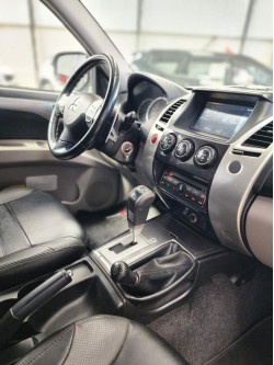 Pajero Dakar 3.2 16V 4P HPE 4X4  7 LUGARES TURBO INTECOOLER DIESEL AUTOMÁTICO