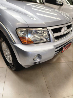 Pajero Full 3.2 16V 4P HPE 4X4 TURBO DIESEL AUTOMÁTICO