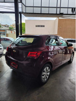 CHEVROLET Onix Hatch 1.0 4P FLEX LT