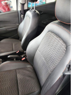 Onix Hatch 1.4 4P FLEX LTZ