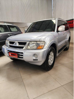 Pajero Full 3.2 16V 4P HPE 4X4 TURBO DIESEL AUTOMÁTICO