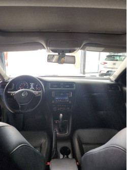 VOLKSWAGEN Jetta 2.0 4P FLEX CONFORTLINE TIPTRONIC AUTOMÁTICO