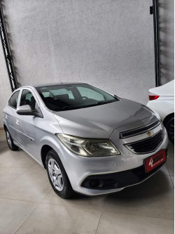 CHEVROLET Onix Hatch 1.0 4P FLEX LT