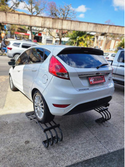 Fiesta Hatch 1.6 16V 4P FLEX TITANIUM PLUS POWERSHIFT AUTOMÁTICO
