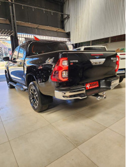 Hilux Caminhonete 2.8 16V SRX 4X4 DIESEL CABINE DUPLA AUTOMÁTICO