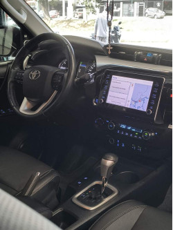 TOYOTA Hilux Caminhonete 2.8 16V SRX 4X4 TURBO DIESEL CABINE DUPLA AUTOMÁTICO