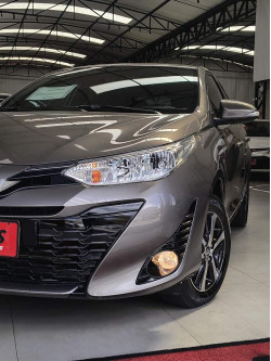 TOYOTA Yaris Hatch 1.5 16V 4P FLEX XS CONNECT MULTIDRIVE AUTOMÁTICO CVT