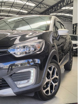 RENAULT Captur 2.0 16V 4P FLEX BOSE AUTOMÁTICO