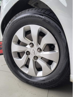 CHEVROLET Onix Hatch 1.0 4P FLEX JOY