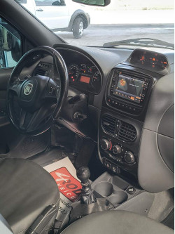 FIAT Strada 1.8 FLEX ADVENTURE CABINE DUPLA