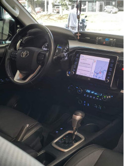 TOYOTA Hilux Caminhonete 2.8 16V SRX 4X4 TURBO DIESEL CABINE DUPLA AUTOMÁTICO