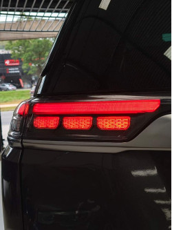 JEEP Commander 2.0 16V 4P TD380 OVERLAND TURBO DIESEL AUTOMÁTICO