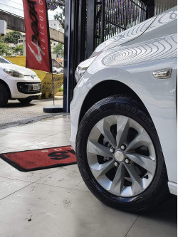 CHEVROLET Onix Hatch 1.0 4P FLEX LT TURBO