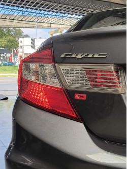 HONDA Civic 1.8 16V 4P FLEX LXS AUTOMÁTICO